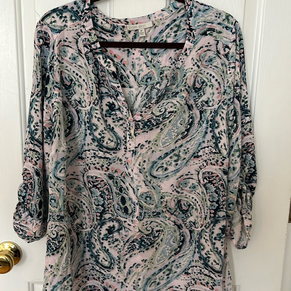 EUC Pale Sky Ariel Textured Top